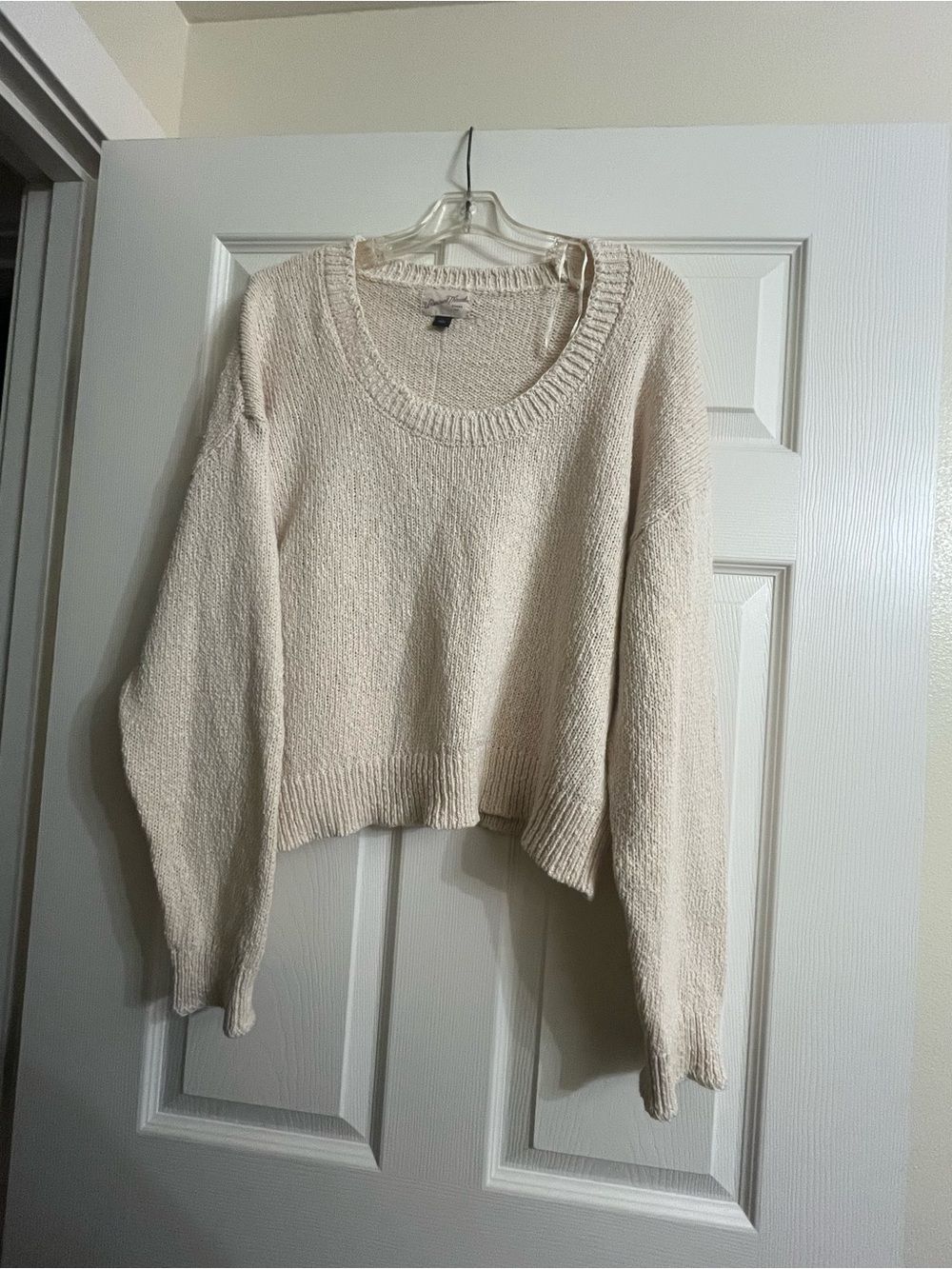 Universal Thread Cream Scoop-Neck Knit Sweater
